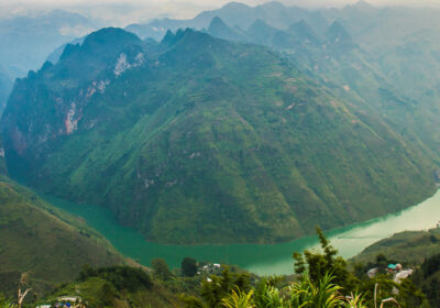 ha giang nho que river